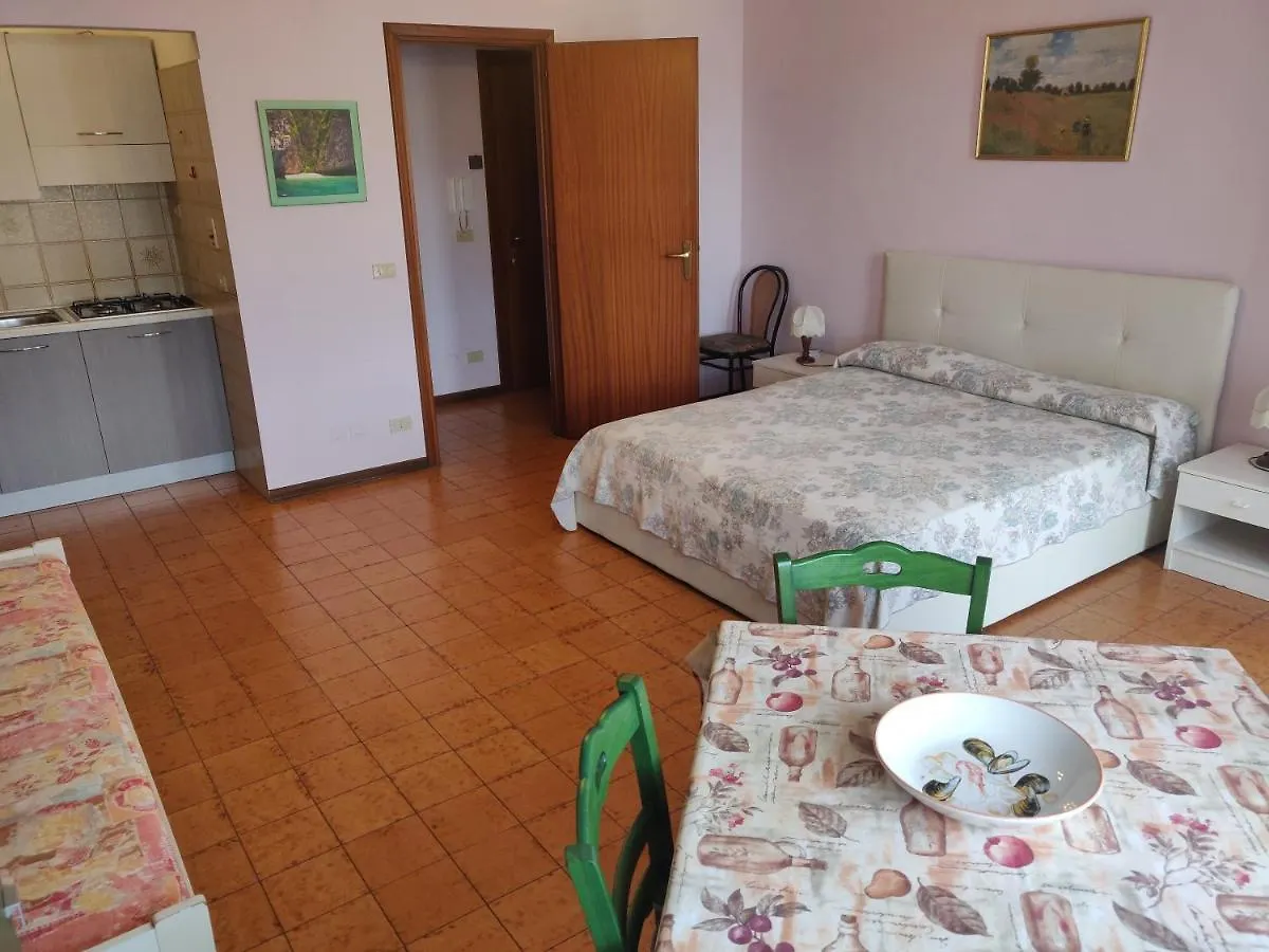 Residenza Il Poggio Διαμέρισμα San Bartolomeo Al Mare Ιταλία